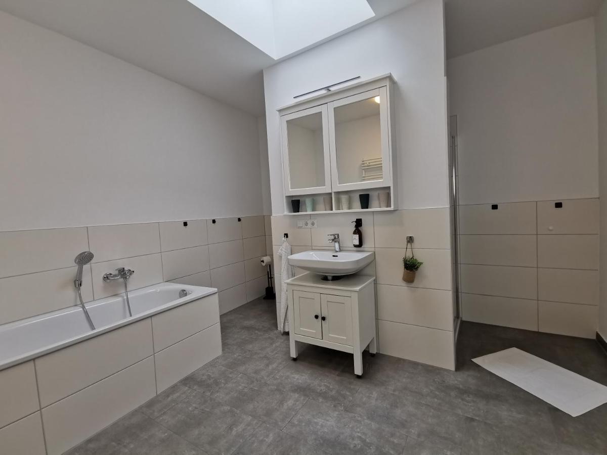 Bohnapartments - Town House Am Stadtpark - Gratis Parkplatz - Wlan Erfurt Esterno foto